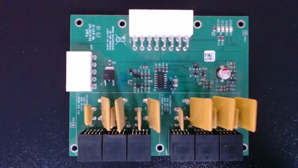 PCB EIC distribution board R1 (T)