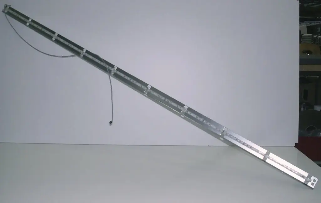 LED strip left corner profile pusher