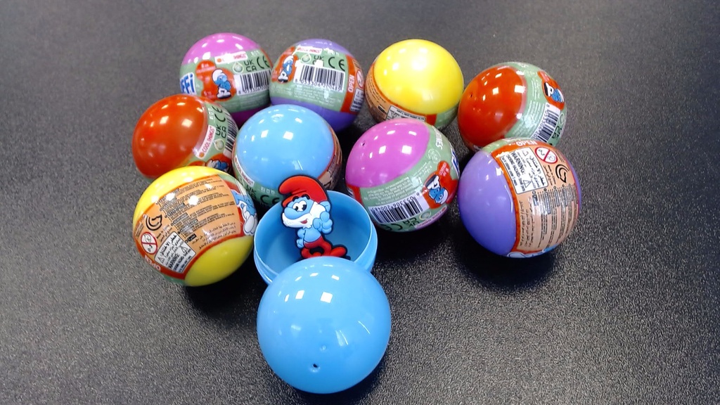 Capsule 2" inc Smurfs collect.