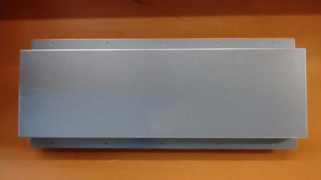 Cover cap carrousel pusher