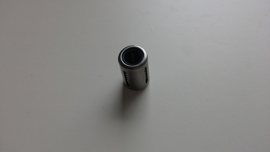 Bearing collect axle roulette